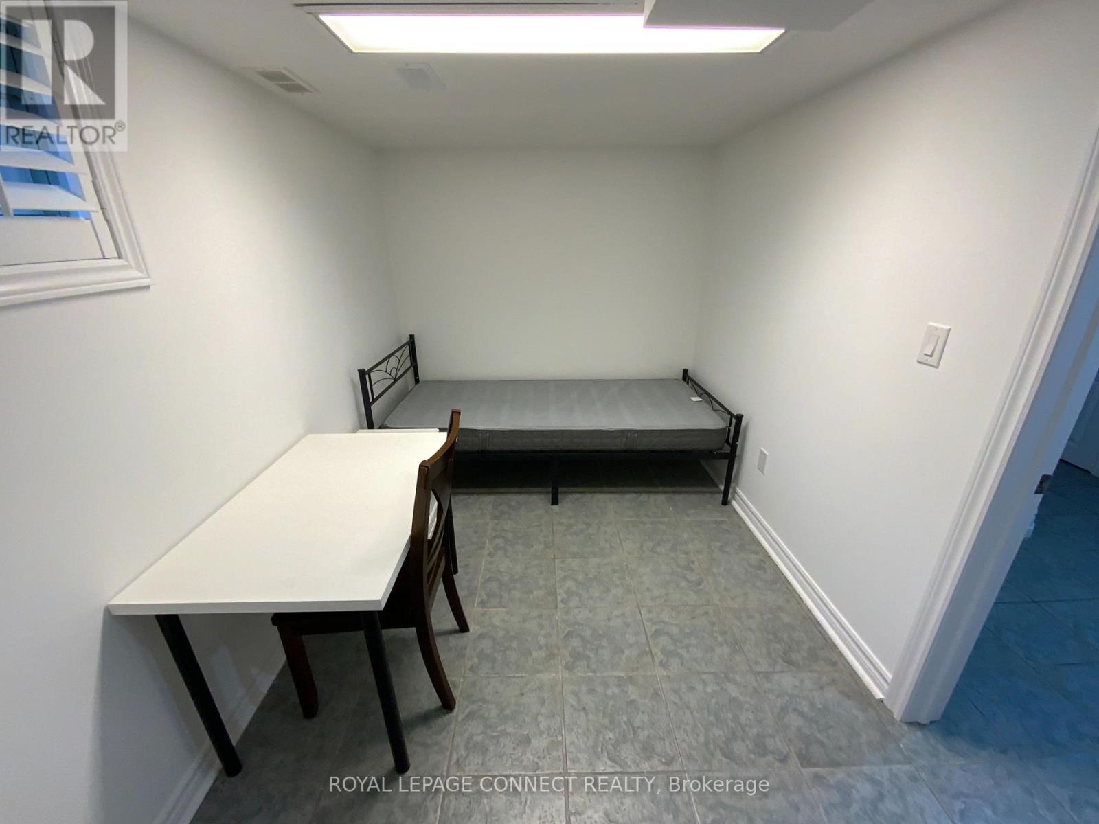 Bsmt - 2 Kellyvale Road, Toronto, Ontario  M1R 3M3 - Photo 21 - E12167544