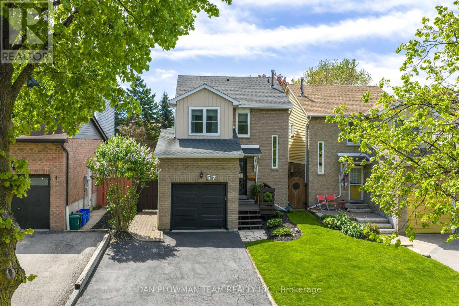 57 Kirby Crescent, Whitby, Ontario  L1N 6T1 - Photo 2 - E12167548