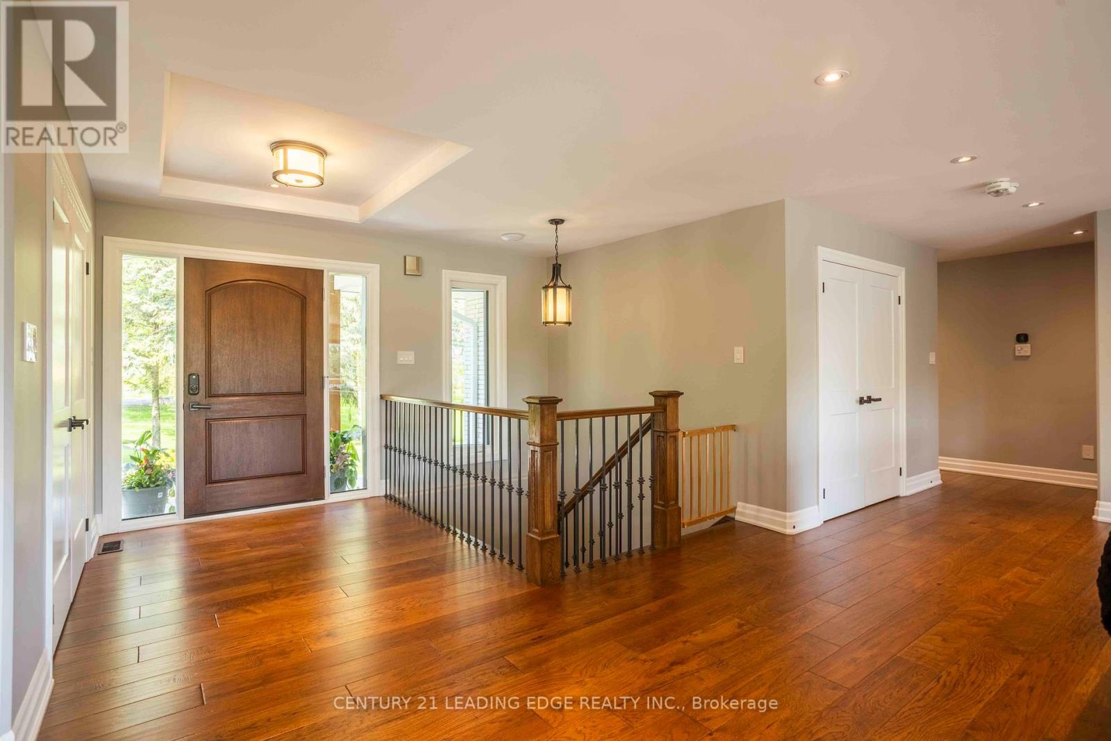 Property at 835 BRAWLEY ROAD W image 3