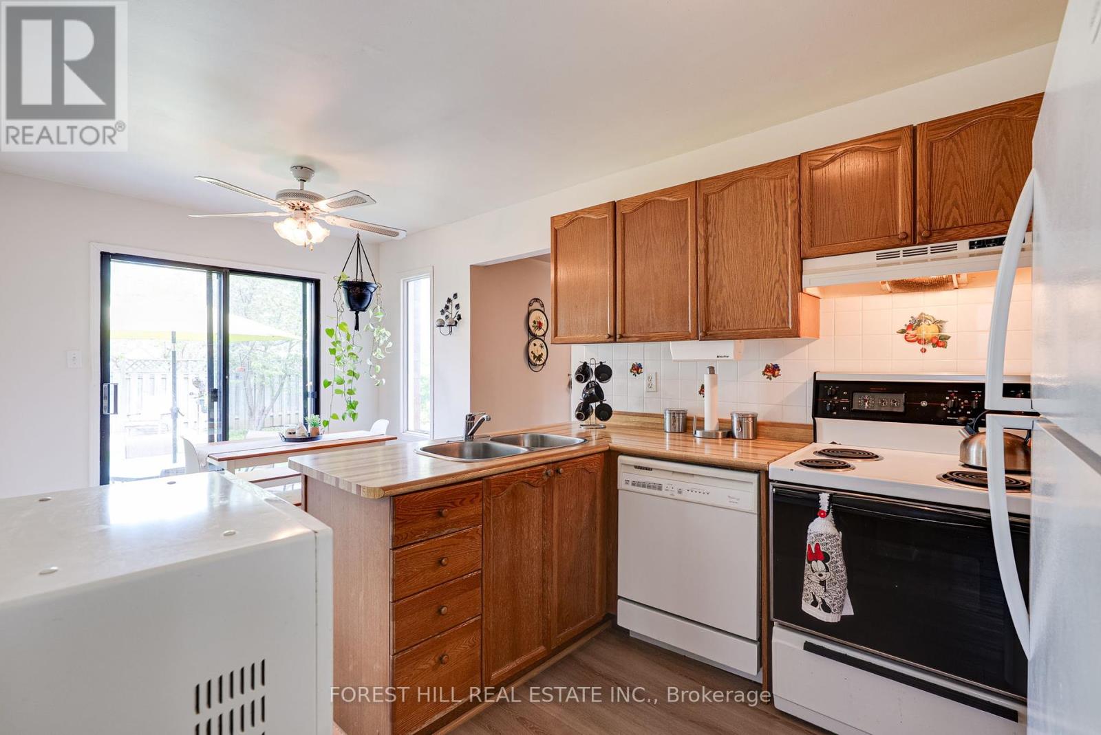 44 Quance Street, Barrie, Ontario  L4N 7M3 - Photo 8 - S12160800