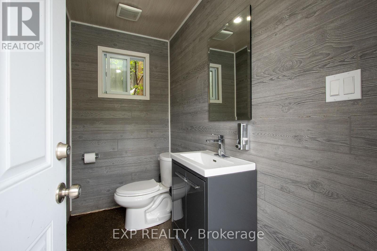 6 Edgebrook Drive, Toronto, Ontario  M9V 5E8 - Photo 43 - W12166855