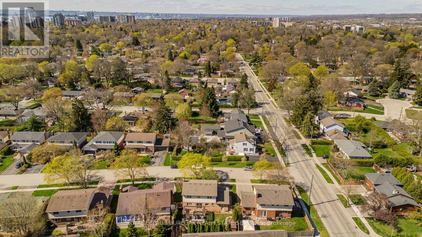 623 Barons Court, Burlington, Ontario  L7R 4E4 - Photo 39 - W12167596