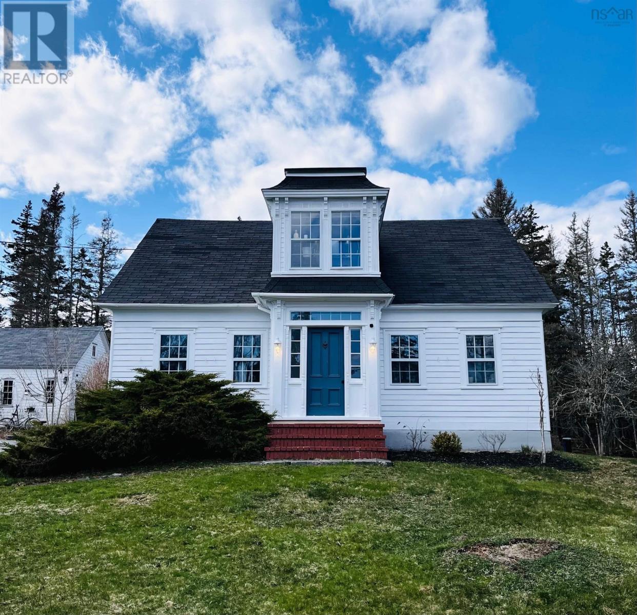 5168 Highway 331, Crescent Beach, Nova Scotia  B0R 1C0 - Photo 1 - 202508563