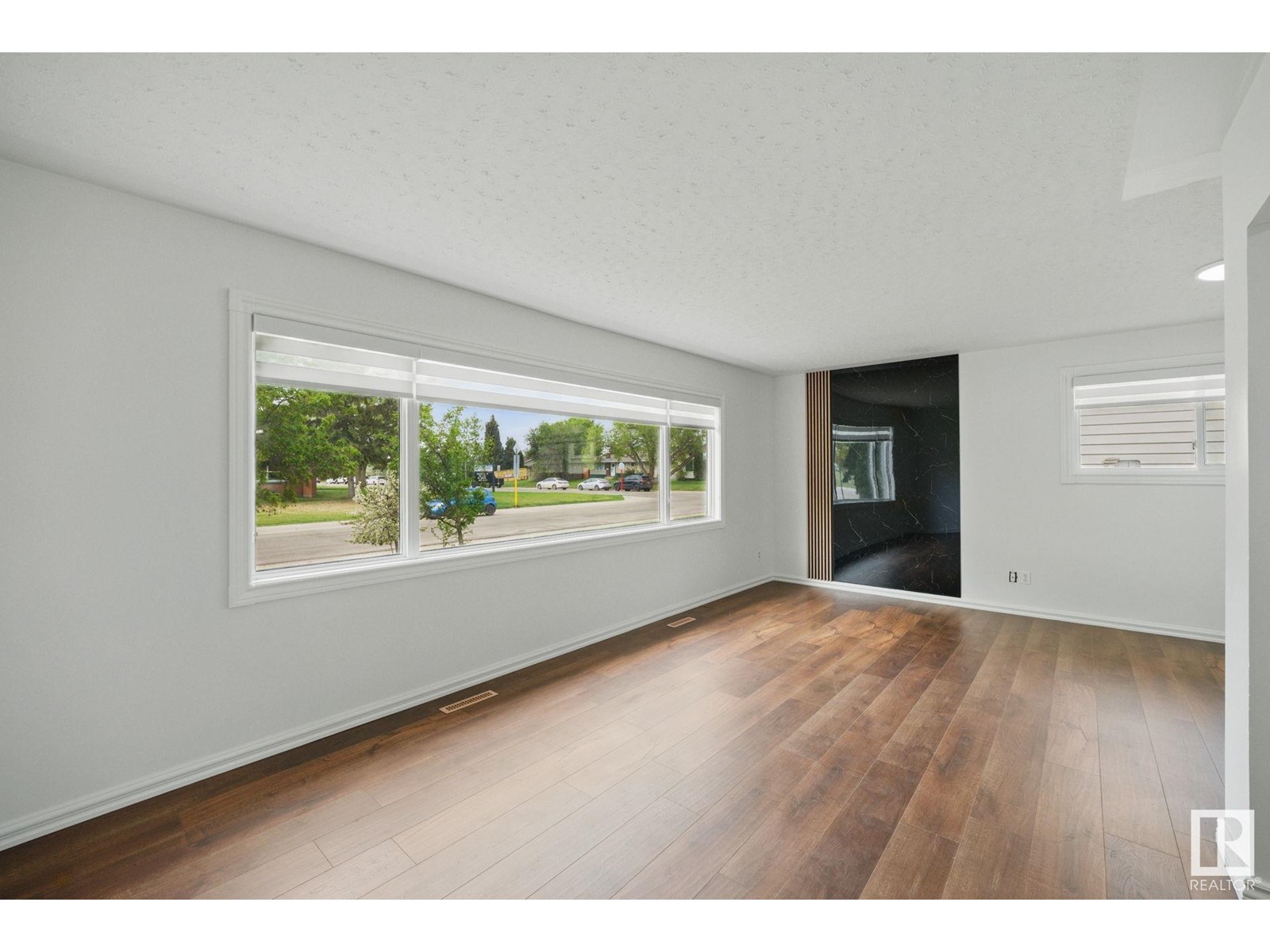 13316 136 Av Nw, Edmonton, Alberta  T5L 4B3 - Photo 5 - E4437938