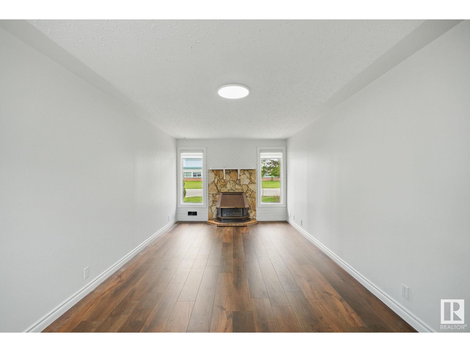 13316 136 Av Nw, Edmonton, Alberta  T5L 4B3 - Photo 14 - E4437938