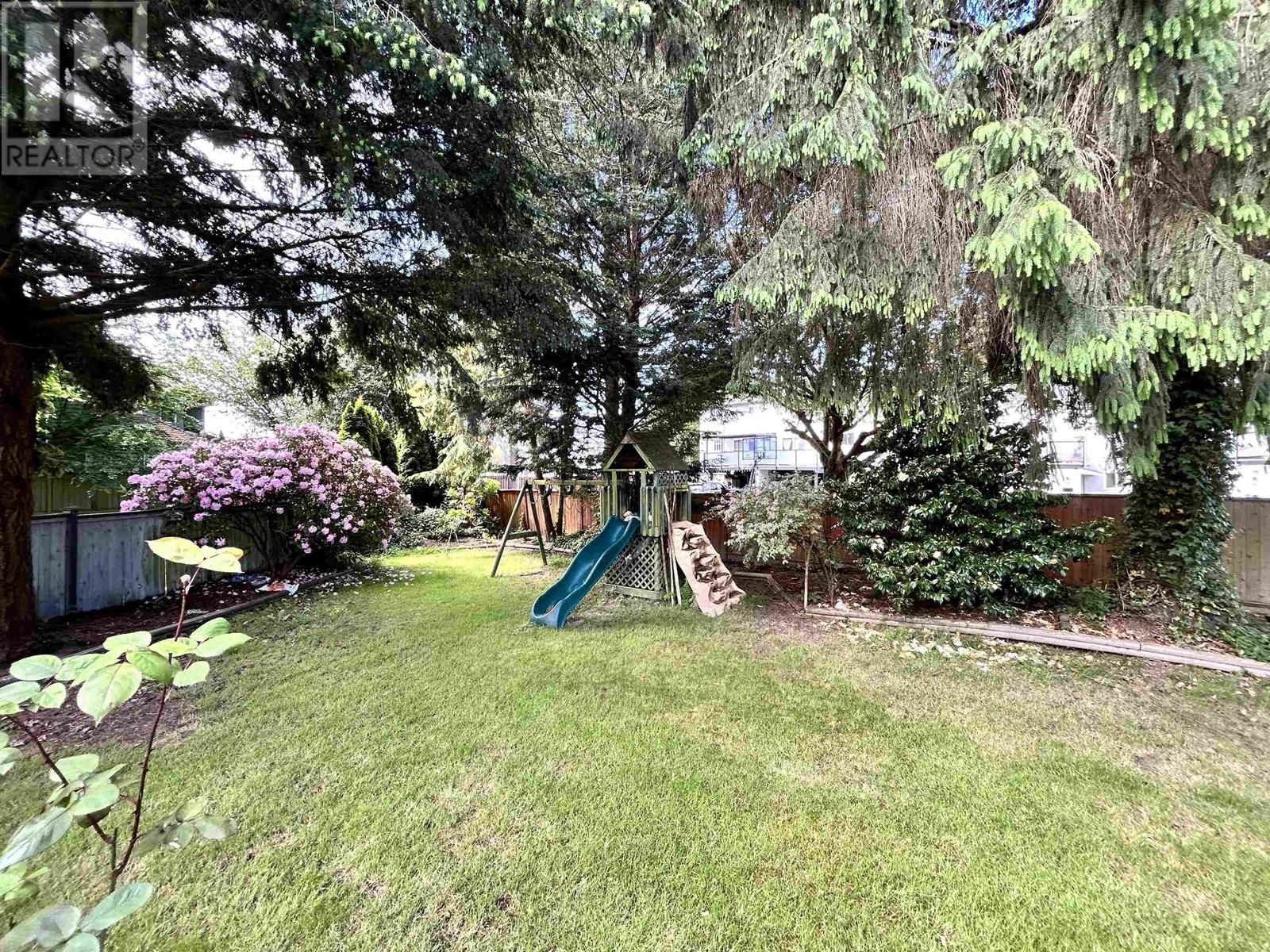 8160 Rosebank Crescent, Richmond, British Columbia  V7A 2K6 - Photo 3 - R3006026