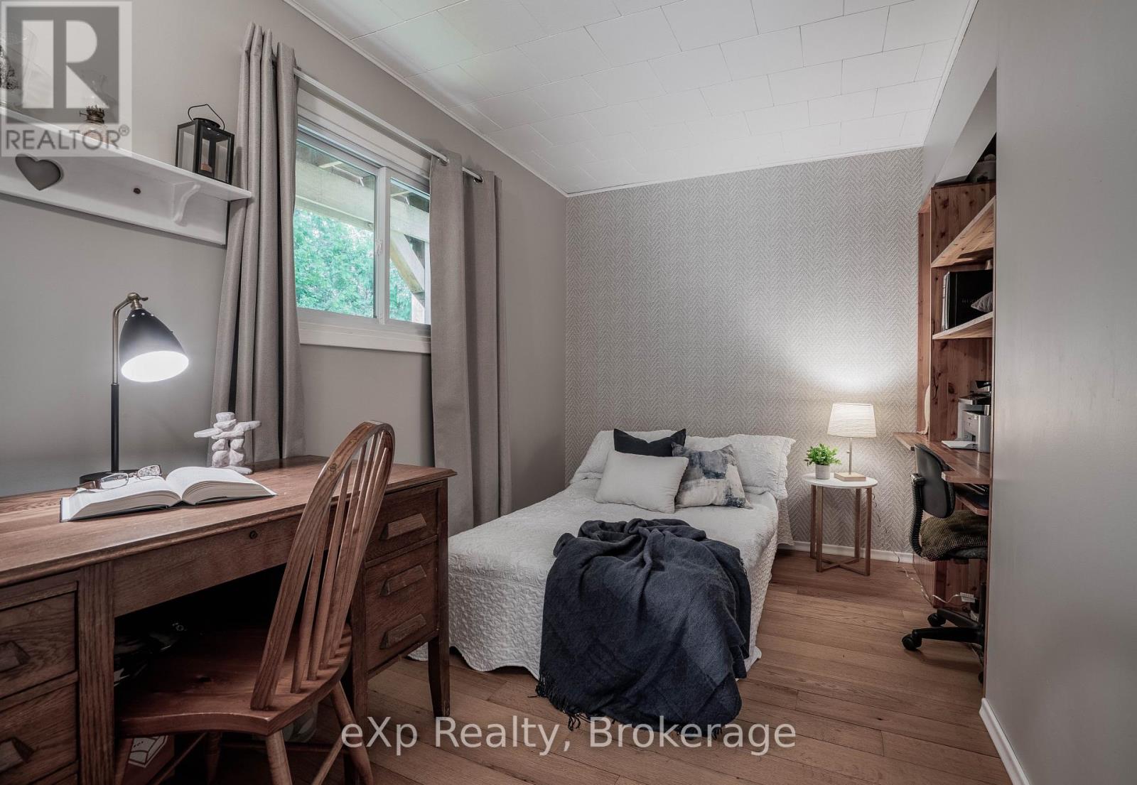 245 Whiskey Harbour Road, Northern Bruce Peninsula, Ontario  N0H 2T0 - Photo 15 - X12167617