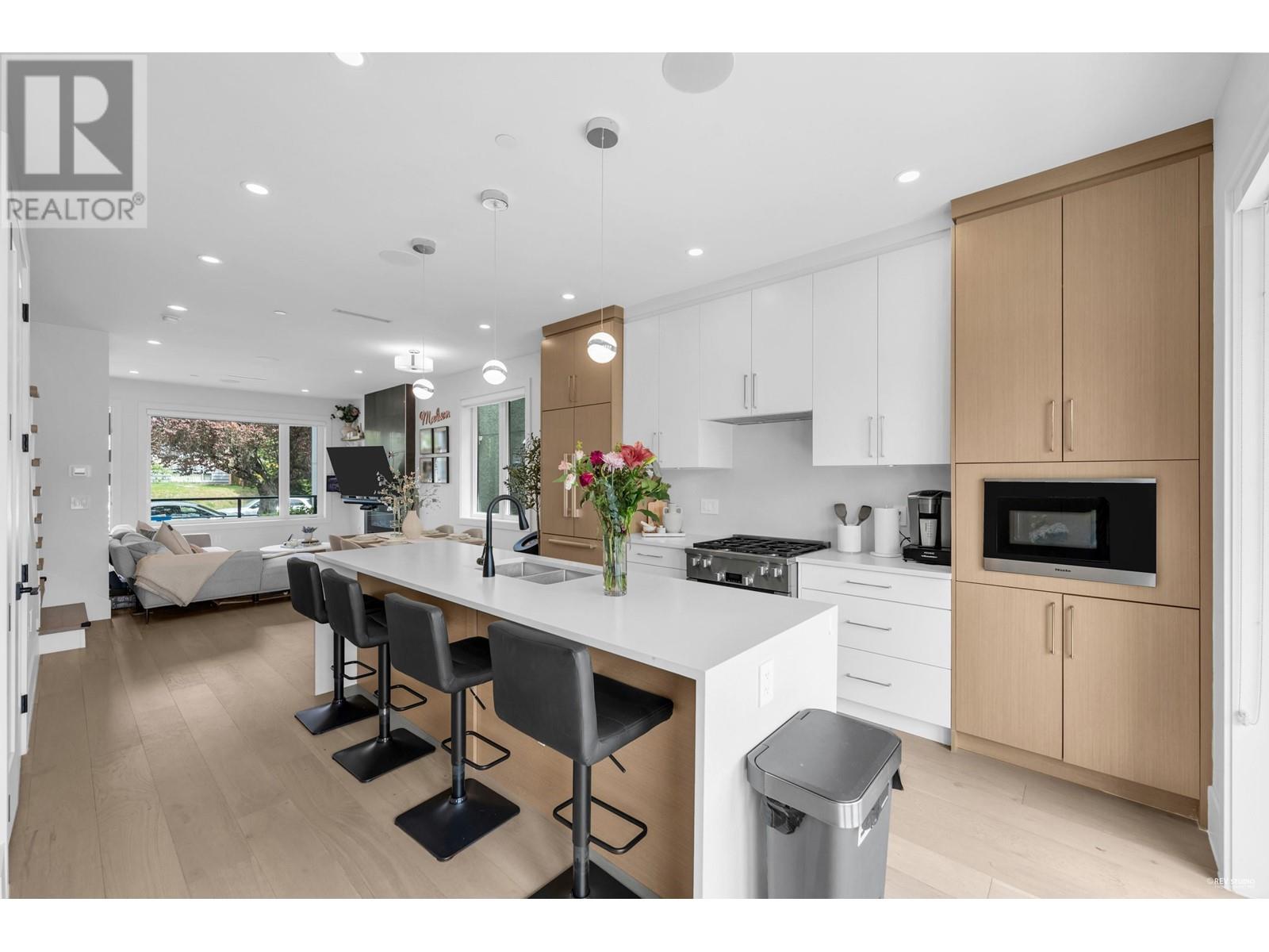 560 W 63rd Avenue, Vancouver, British Columbia  V6P 2G8 - Photo 6 - R3006135