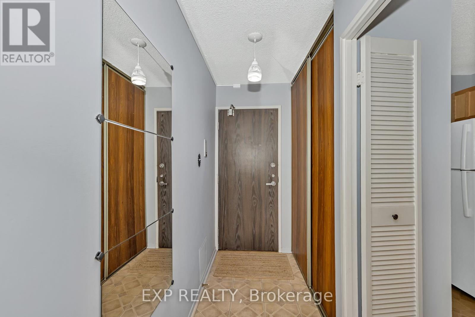 506 - 1785 Frobisher Lane, Ottawa, Ontario  K1G 3T7 - Photo 5 - X12167622