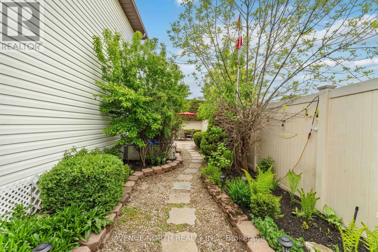 13 Alfa Street, Ottawa, Ontario  K2J 3W1 - Photo 41 - X12167624