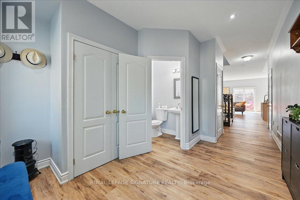 4063 Kilmer Drive, Burlington, Ontario  L7M 5A6 - Photo 7 - W12166906
