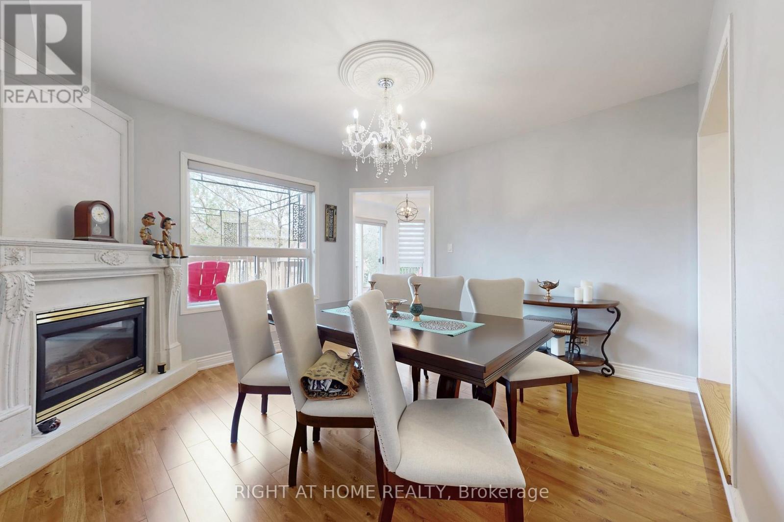 805 Stonehaven Avenue S, Newmarket (Stonehaven-Wyndham), Ontario  L3X 2K3 - Photo 15 - N12167610