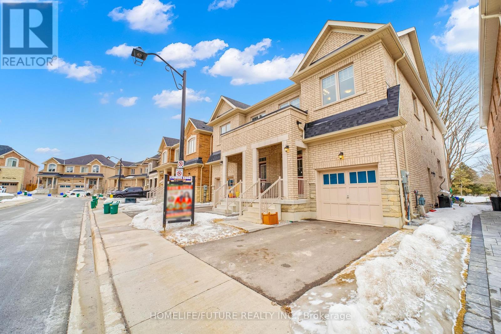 29 Erintol Way, Markham, Ontario  L3S 0E6 - Photo 4 - N12167634