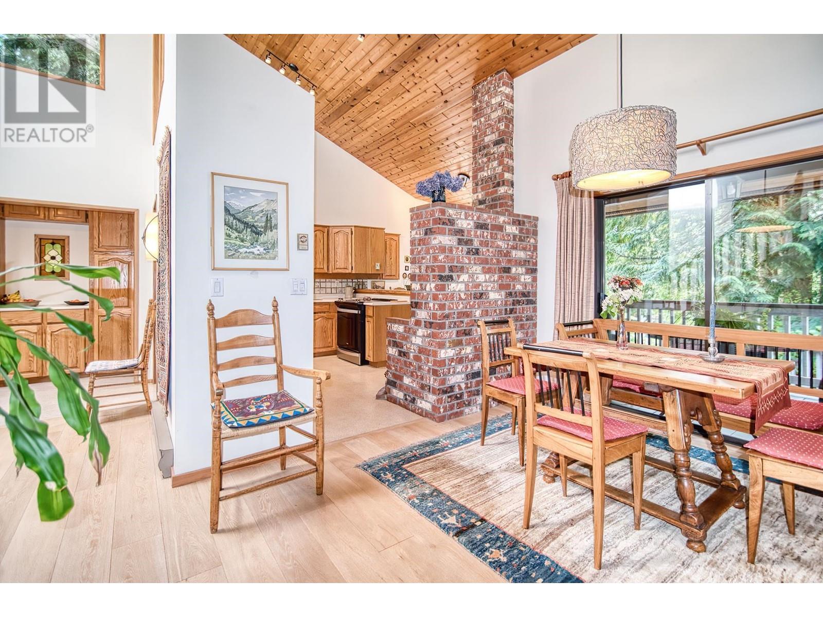 2024 Cassidy Road, Roberts Creek, British Columbia  V0N 2W5 - Photo 18 - R3004051