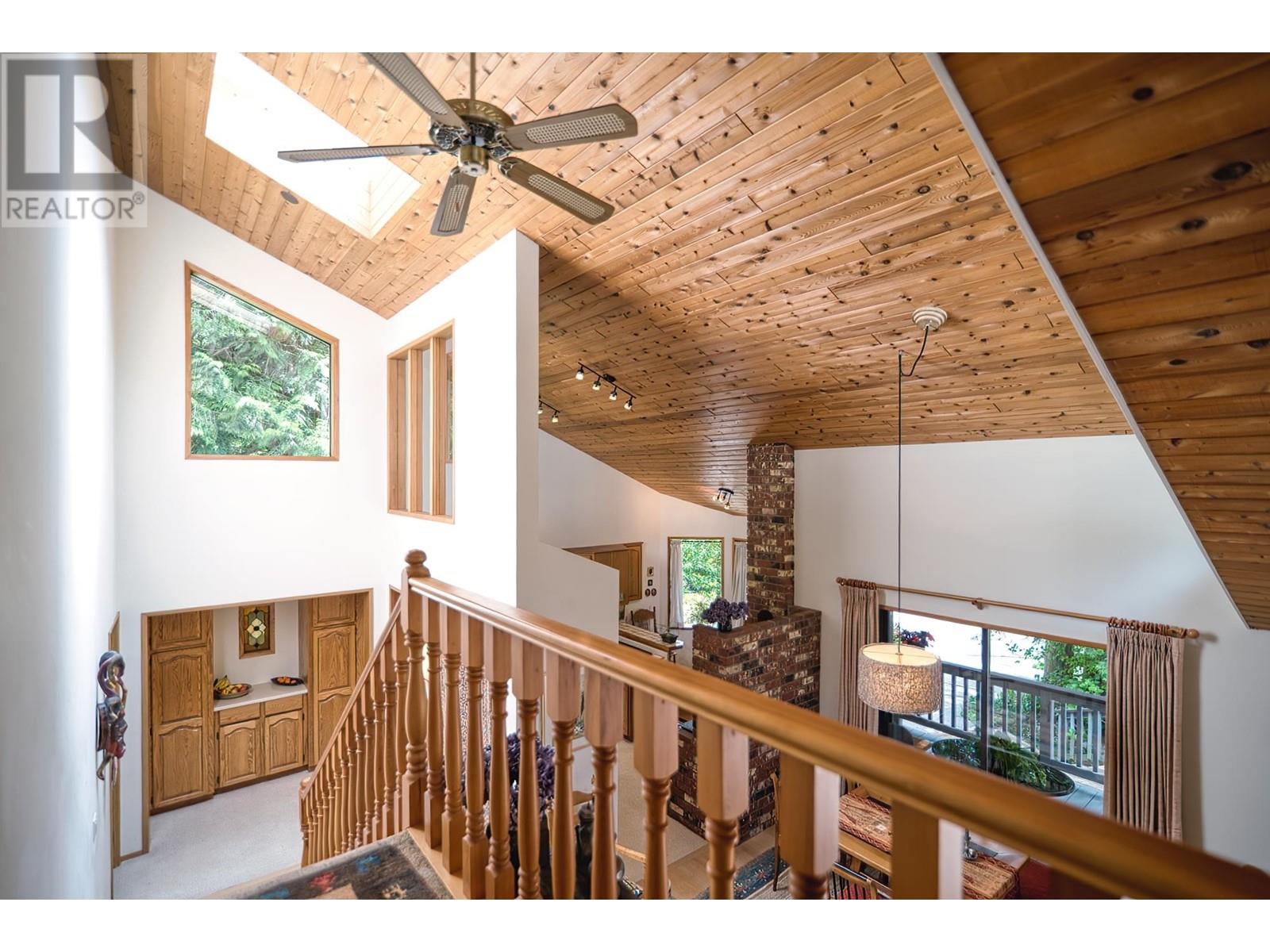 2024 Cassidy Road, Roberts Creek, British Columbia  V0N 2W5 - Photo 30 - R3004051