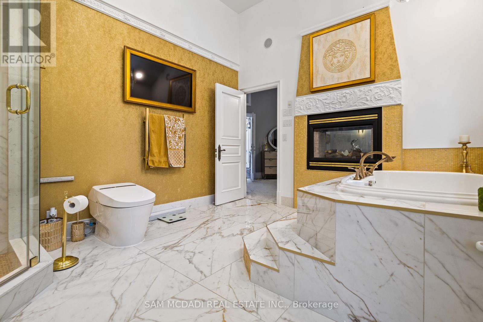 24 Mcarthur Heights, Brampton, Ontario  L6Z 3N2 - Photo 25 - W12167613