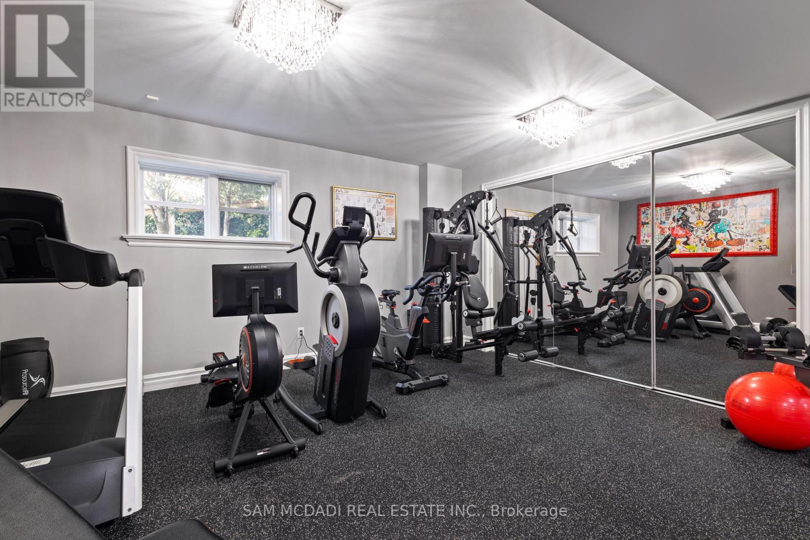 24 Mcarthur Heights, Brampton, Ontario  L6Z 3N2 - Photo 44 - W12167613