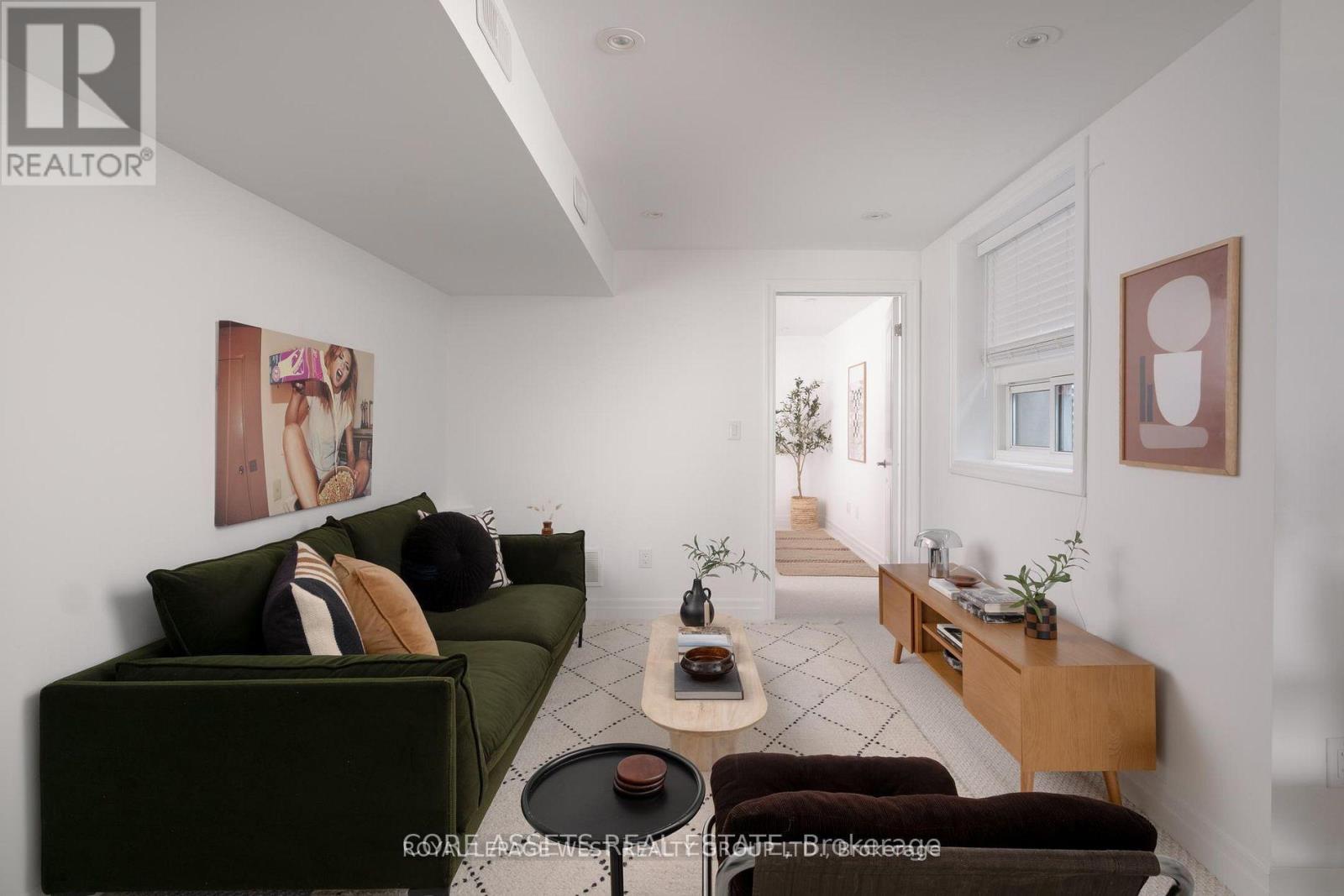 Lower - 26 Royal Street, Toronto, Ontario  M6N 3Z4 - Photo 3 - W12167632