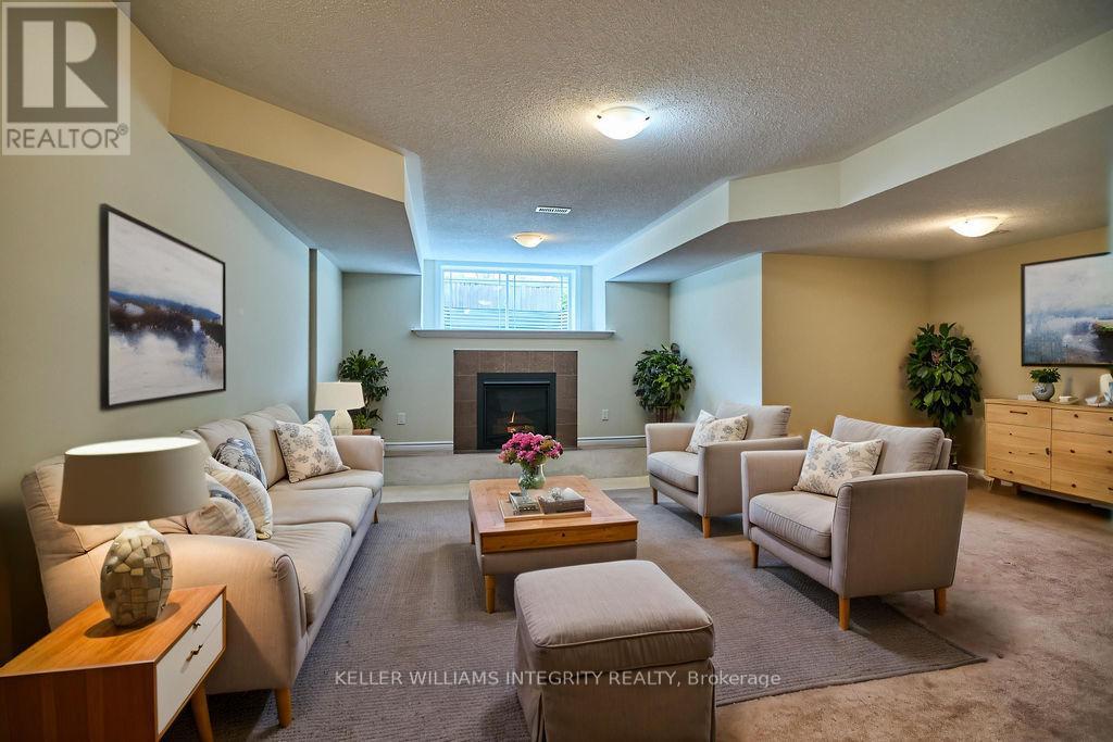 405 Barrick Hill Road, Ottawa, Ontario  K2M 0H7 - Photo 31 - X12167378