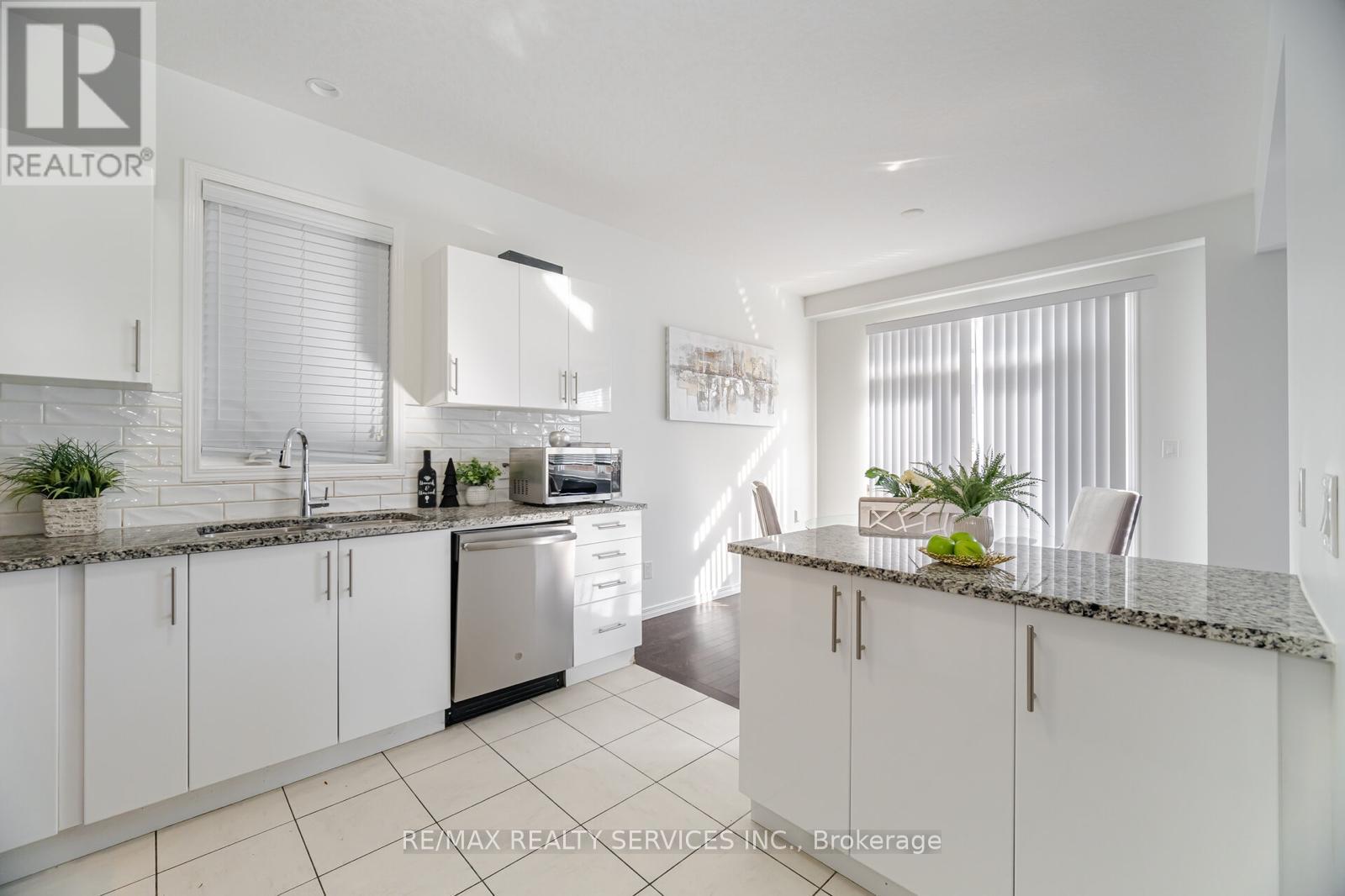 269 Freure Drive, Cambridge, Ontario  N1S 0C1 - Photo 13 - X12167612