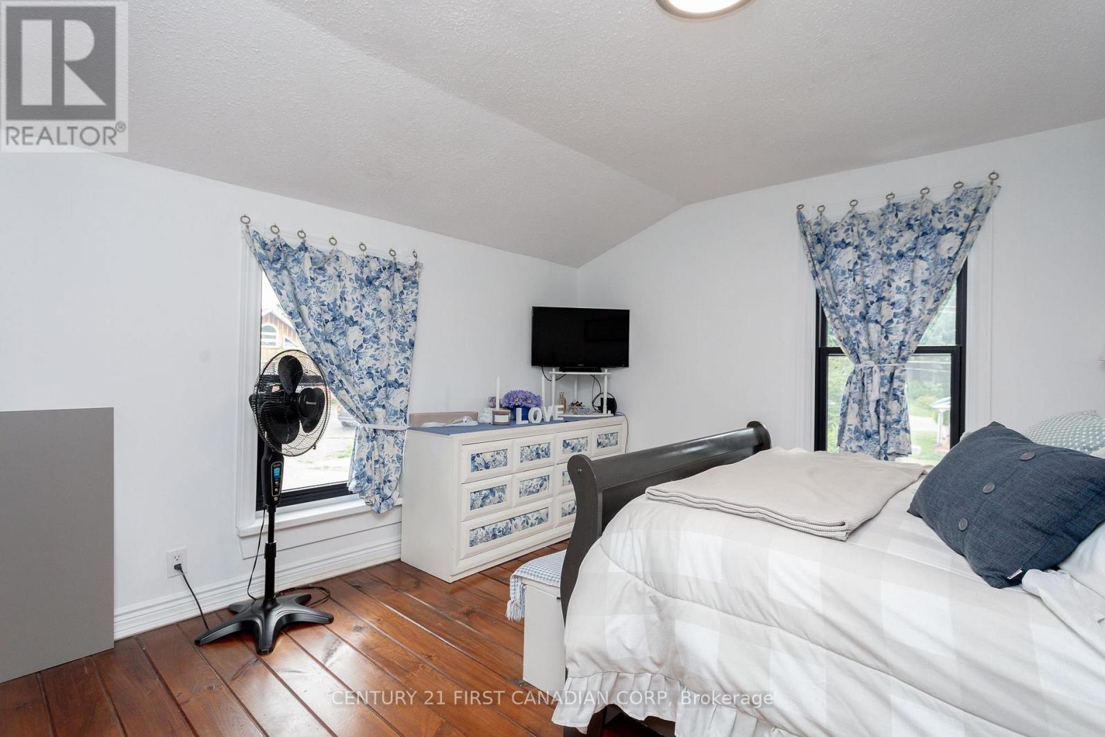 331 Erie Street, Central Elgin, Ontario  N5L 1E3 - Photo 14 - X12167677