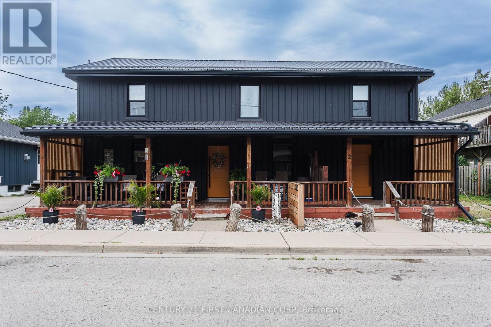 331 Erie Street, Central Elgin, Ontario  N5L 1E3 - Photo 2 - X12167677
