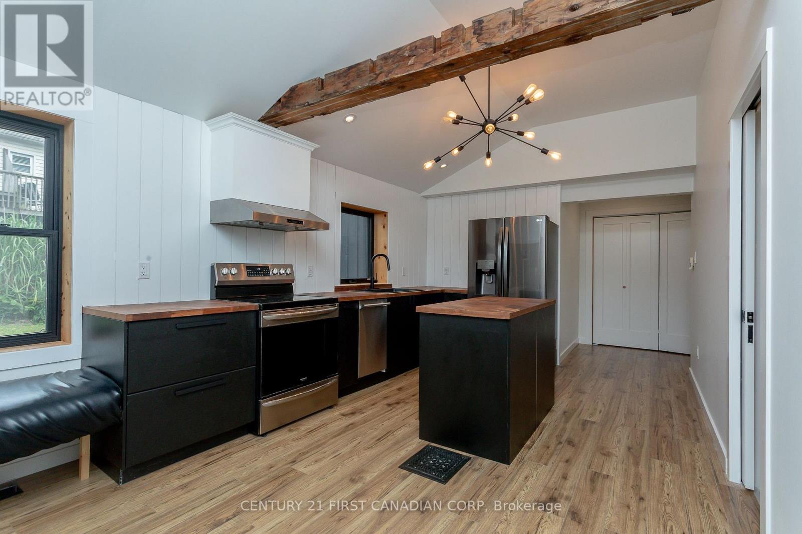 331 Erie Street, Central Elgin, Ontario  N5L 1E3 - Photo 26 - X12167677