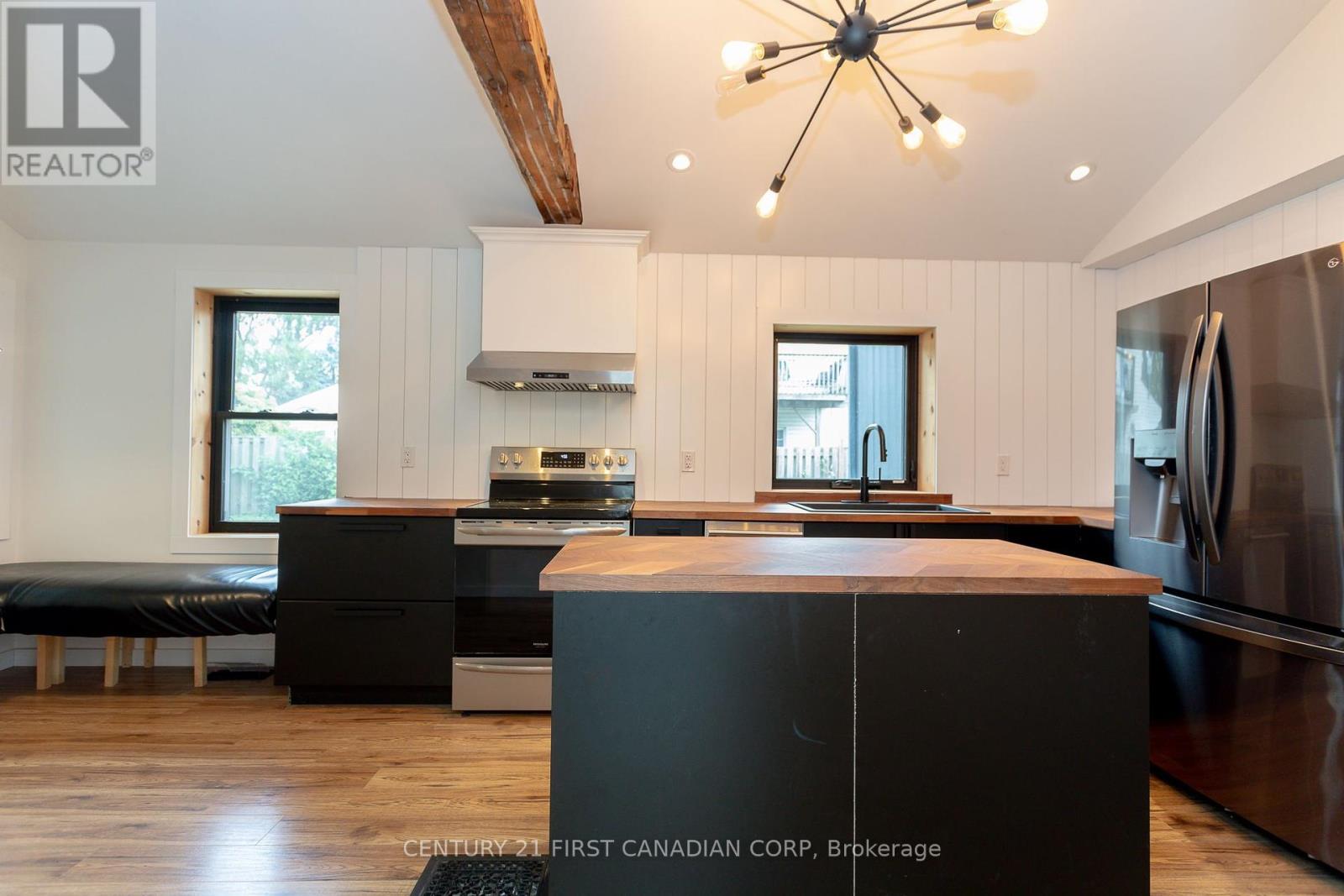 331 Erie Street, Central Elgin, Ontario  N5L 1E3 - Photo 27 - X12167677