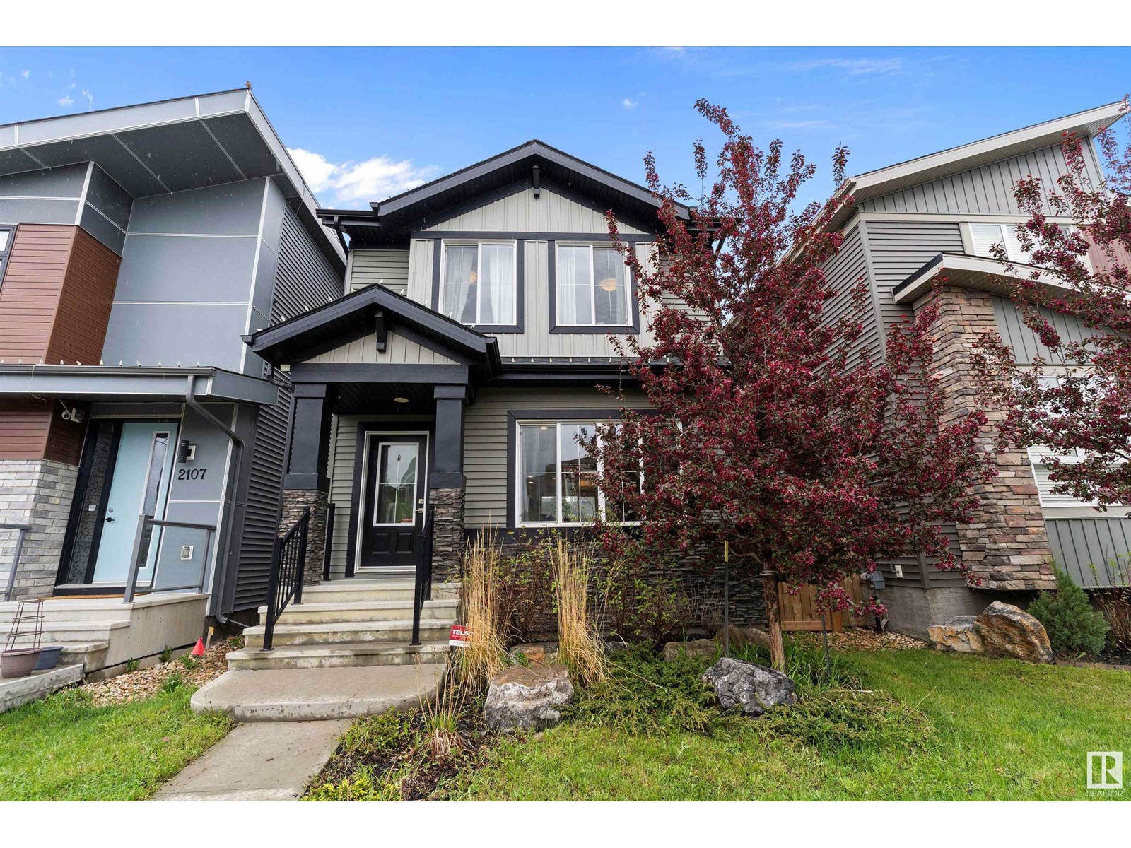 2111 160 St Sw, Edmonton, Alberta  T6W 4E5 - Photo 1 - E4437974