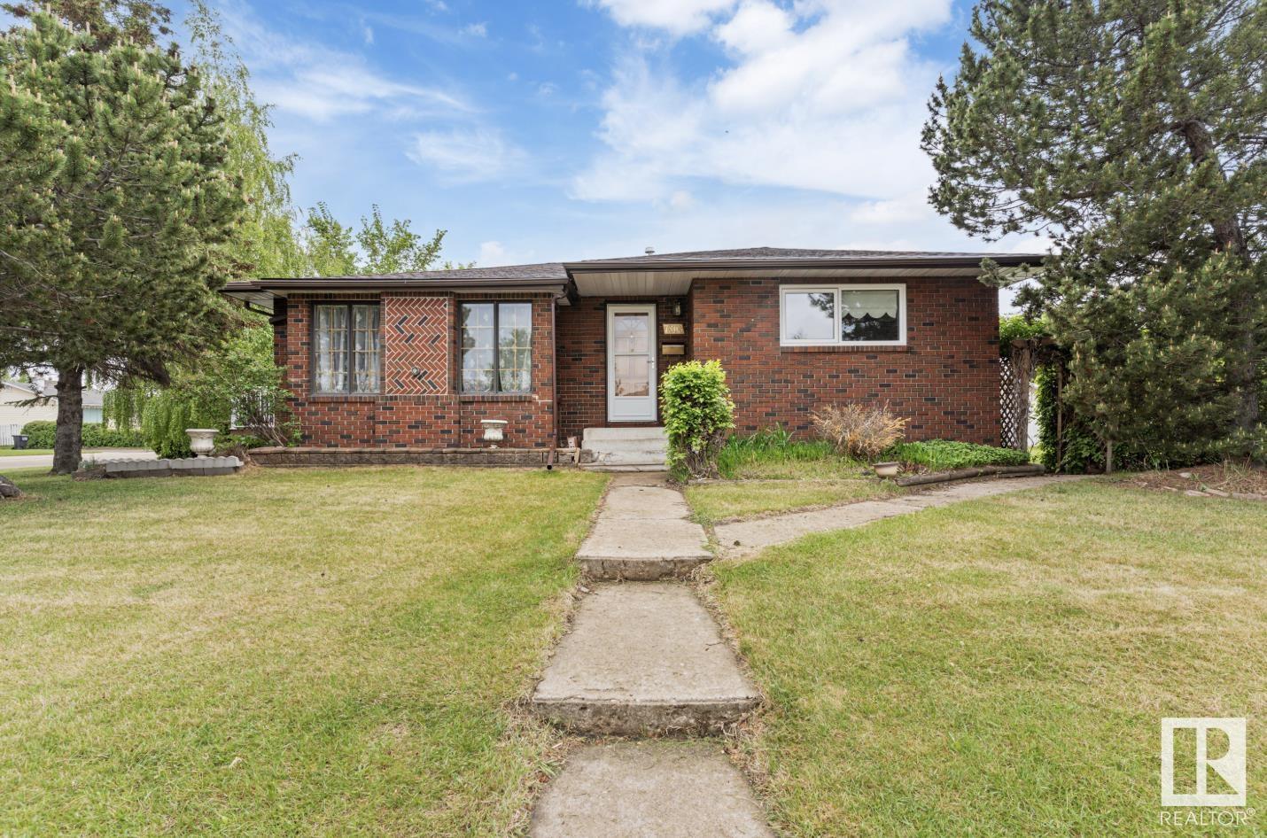 Property at 7803 130 Avenue NW image 4