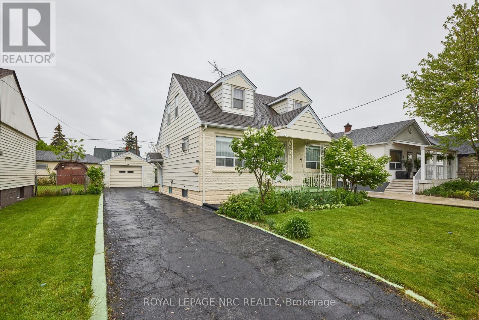 Property at 506 HARRIET STREET image 2