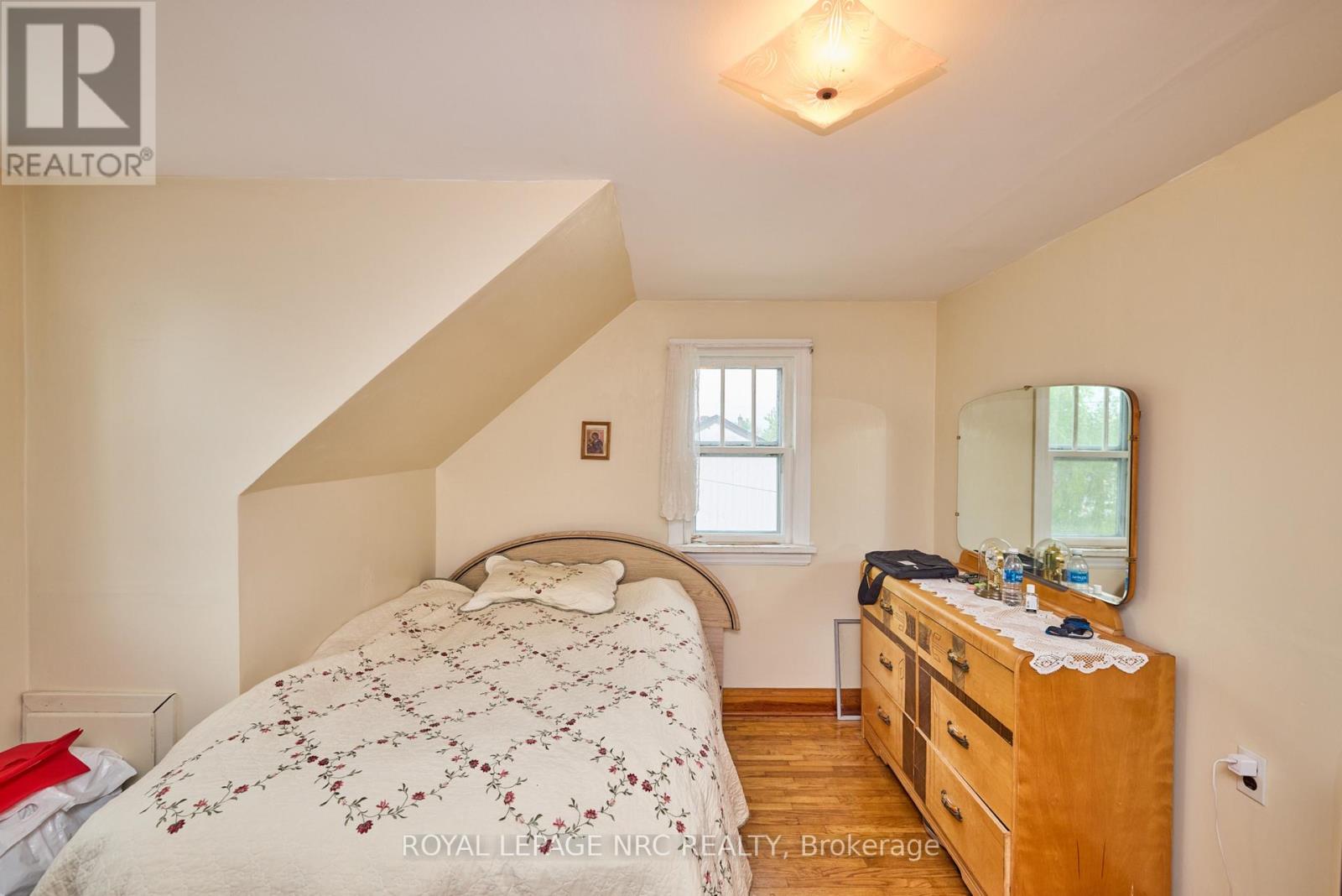 506 Harriet Street, Welland (Lincoln/crowland), Ontario  L3B 2J1 - Photo 32 - X12167672