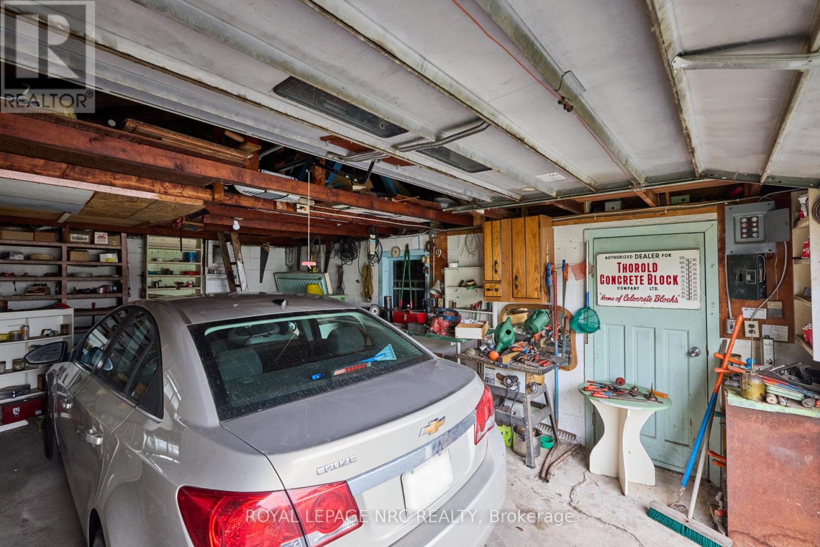 Property at 506 HARRIET STREET image 4