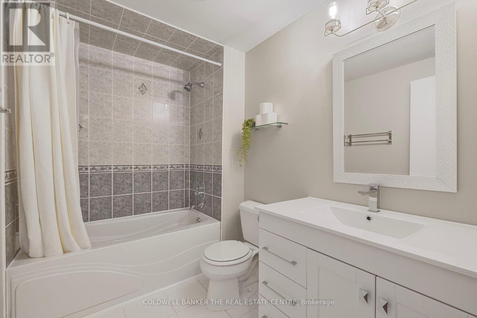 55 Kingston Road, Newmarket (Bristol-London), Ontario  L3Y 5W5 - Photo 27 - N12164407