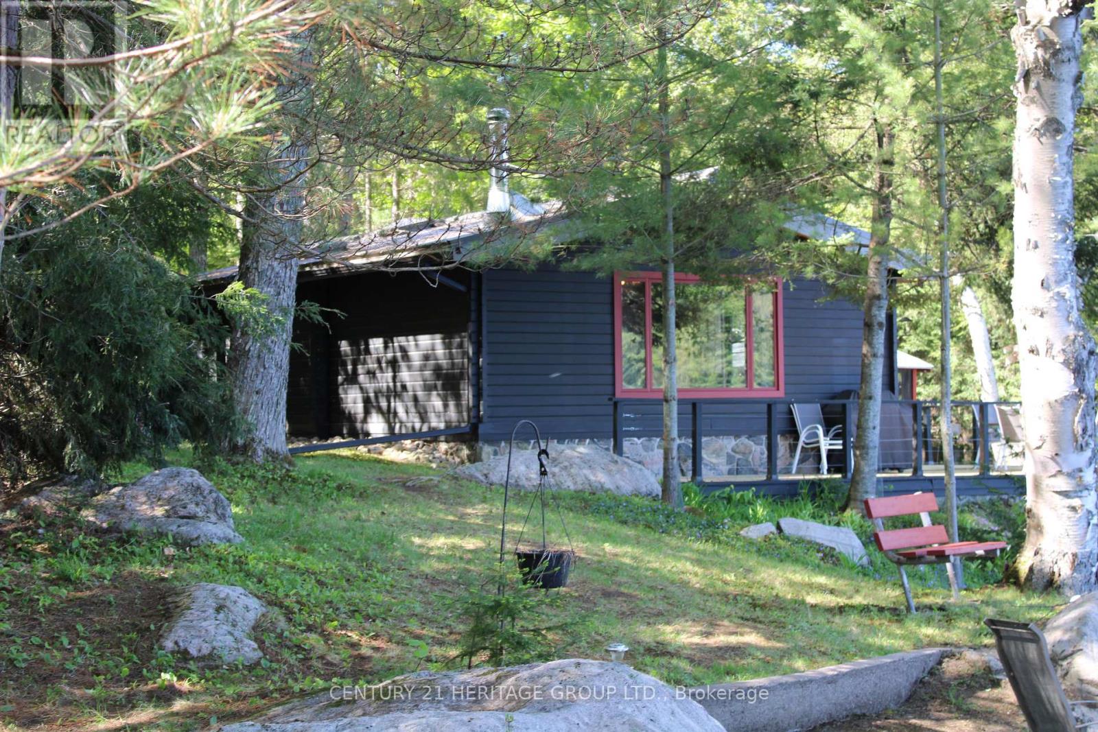 1452 Milne Road, Bracebridge (Oakley), Ontario  P1L 1X1 - Photo 14 - X12167629