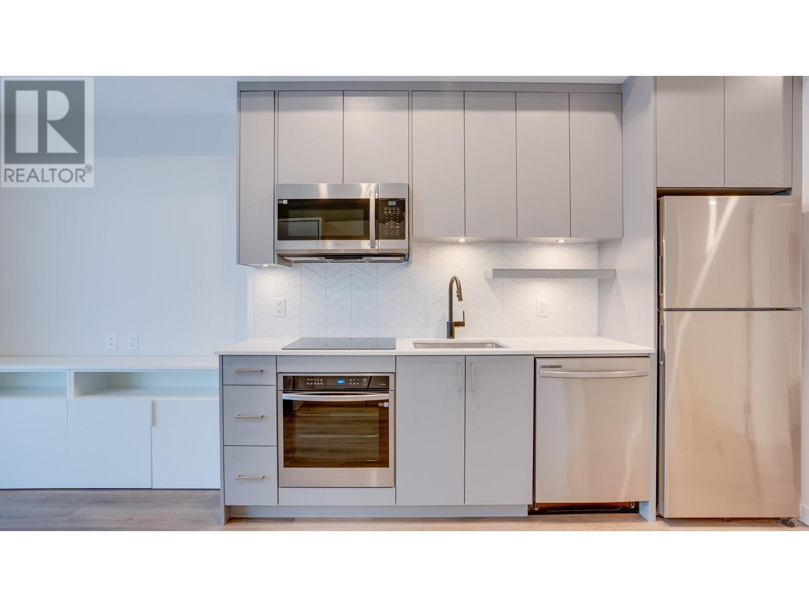 Property at 1274 Devonshire Avenue Unit# 209 image 3
