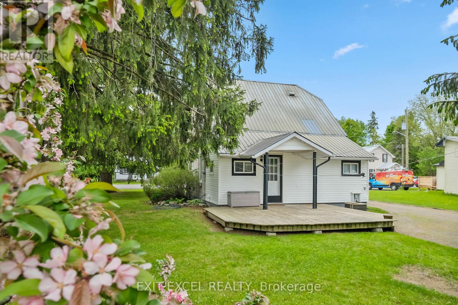 5448 Otto Street, Ottawa, Ontario  K0A 2W0 - Photo 9 - X12167648