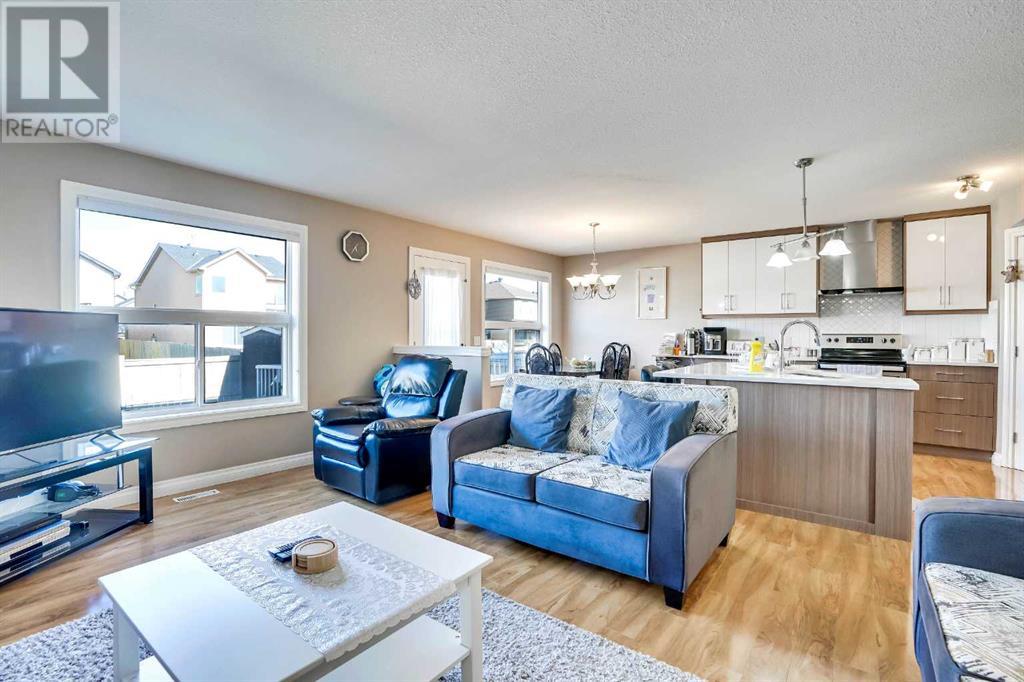 93 Saddletree Close Ne, Calgary, Alberta  T3J 5J1 - Photo 9 - A2221283