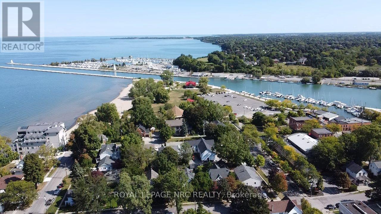 11 Abbey Avenue, St. Catharines (Port Dalhousie), Ontario  L2N 5J5 - Photo 2 - X12163286