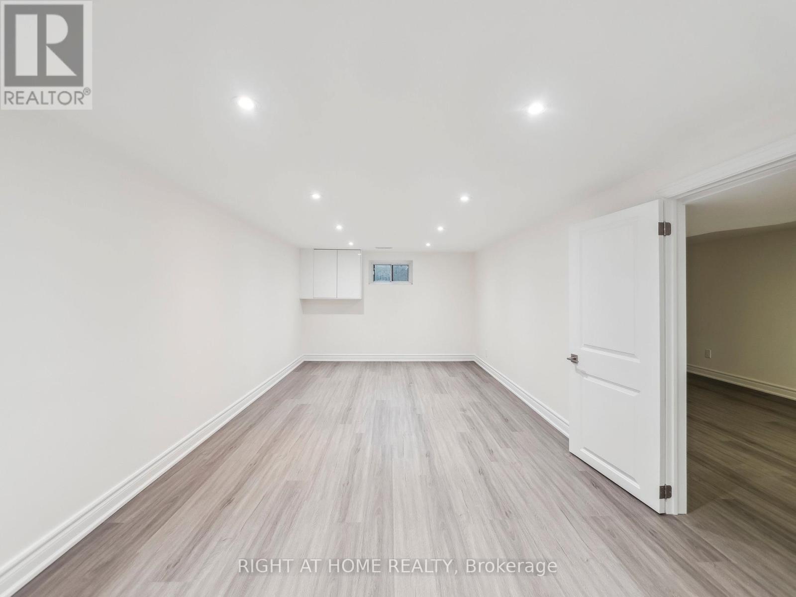 2 Kempsell Crescent, Toronto, Ontario  M2J 2Z7 - Photo 20 - C12061068