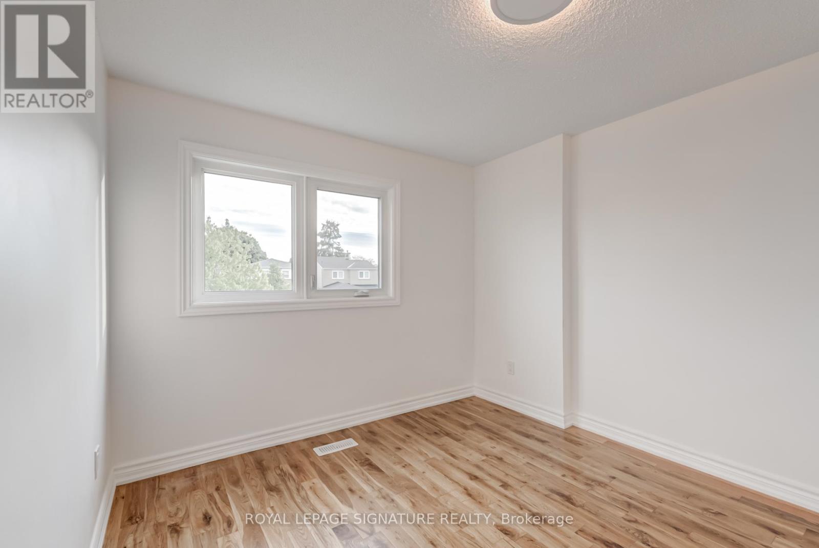 36 Denlow Drive, Brampton, Ontario  L6Y 2L4 - Photo 23 - W12167635