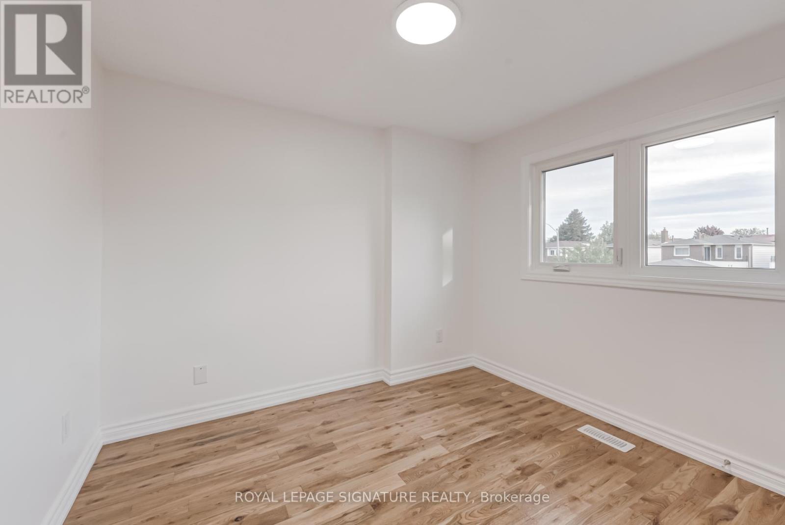36 Denlow Drive, Brampton, Ontario  L6Y 2L4 - Photo 21 - W12167635
