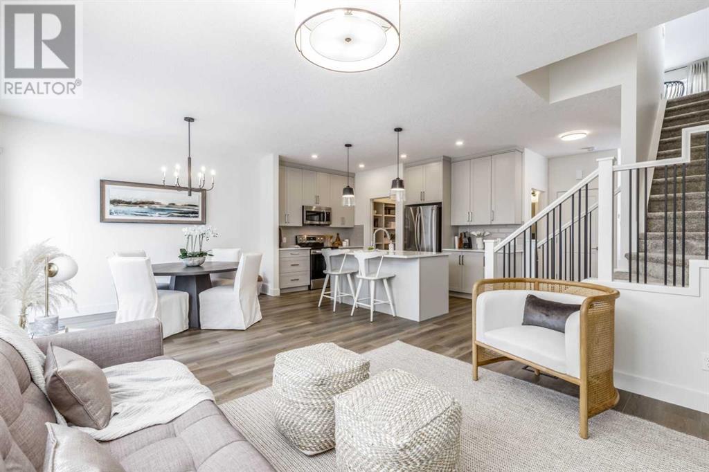 84 Emberside Green, Cochrane, Alberta  T4C 3C9 - Photo 2 - A2222990