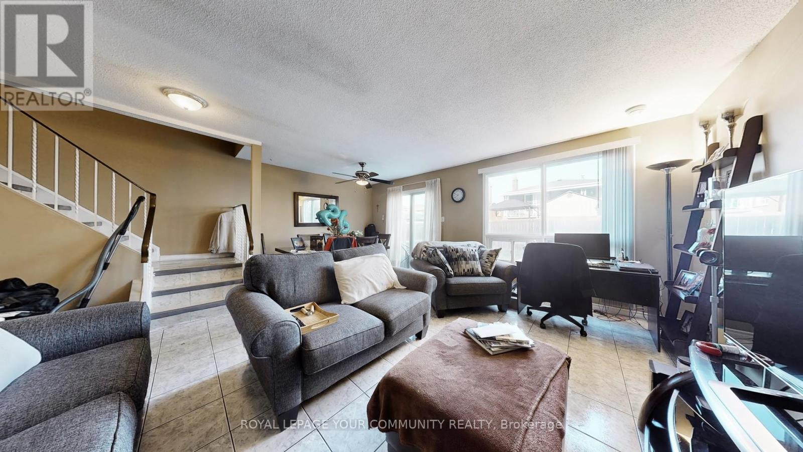 86 Andrea Lane, Vaughan, Ontario  L4L 1E7 - Photo 3 - N12167671