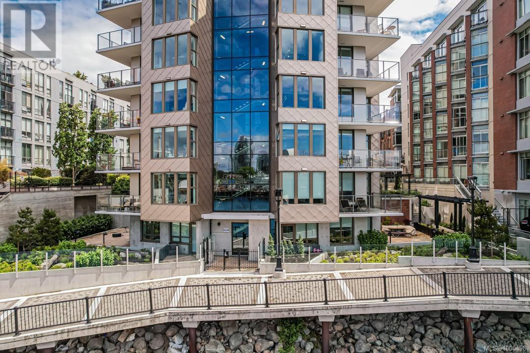 806 1628 Store St, Victoria, British Columbia  V8W 1V3 - Photo 3 - 1000498