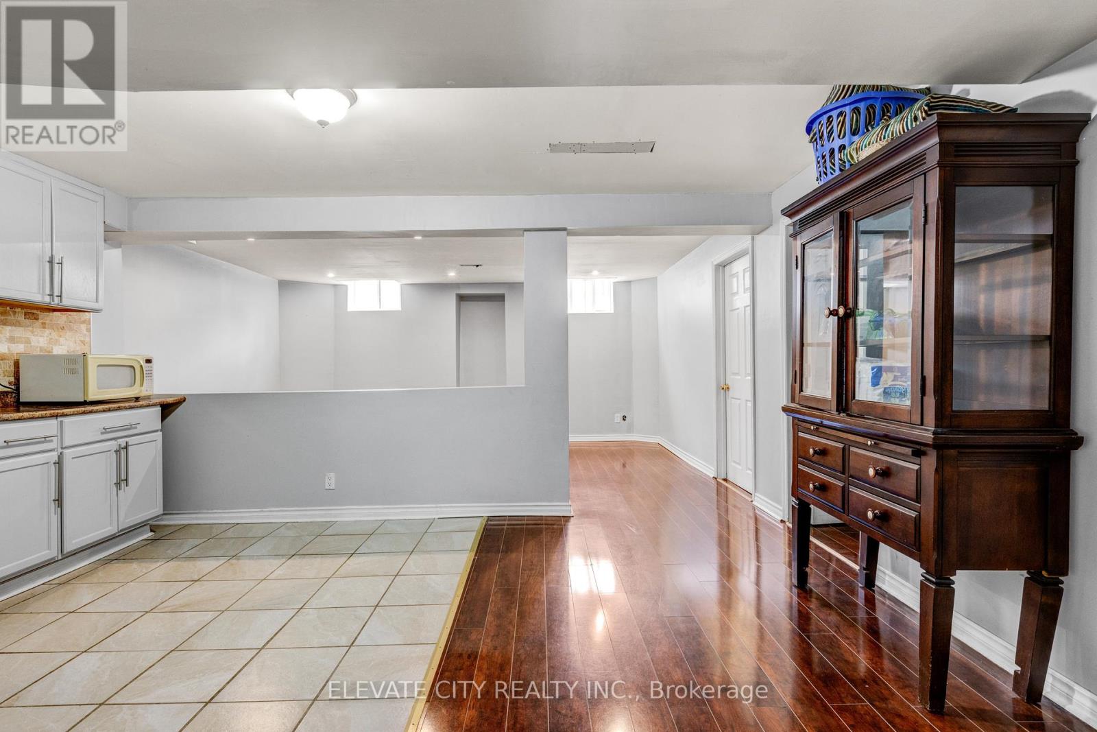 3538 Aquinas Avenue, Mississauga, Ontario  L5M 7L7 - Photo 34 - W12167693