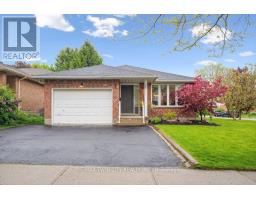 2 CORA DRIVE, Kitchener, Ontario