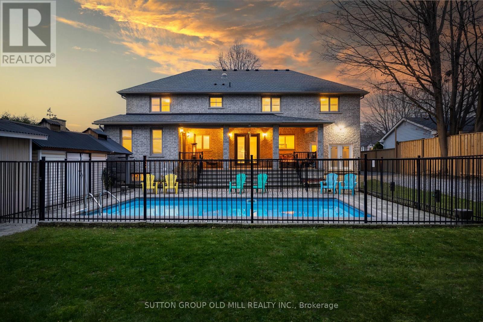 17 MILLER DRIVE, Hamilton, Ontario