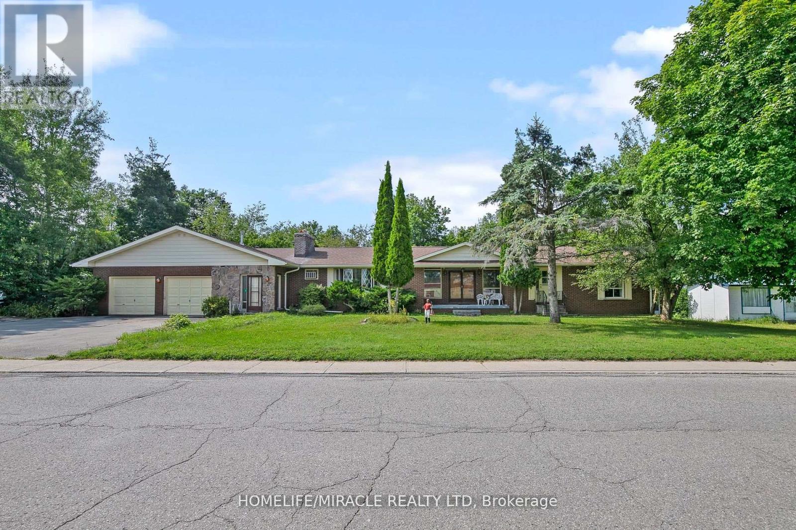 18 GRANDY ROAD, Kawartha Lakes, Ontario