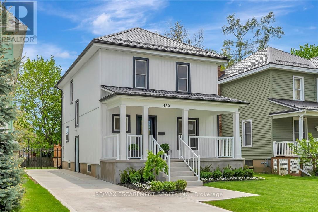 430 Alder Street E, Haldimand, Ontario  N1A 1E5 - Photo 2 - X12167691
